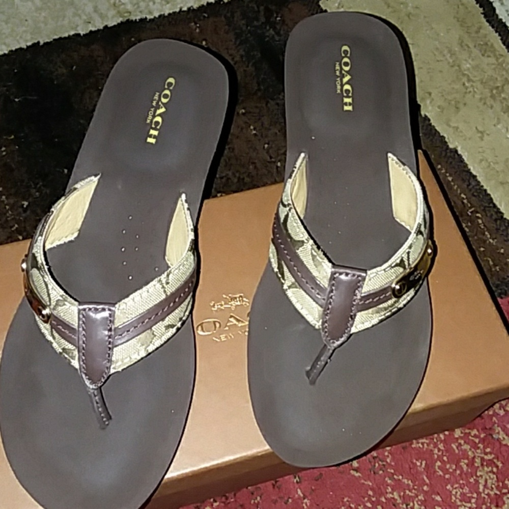 Coach signature thong sandal
